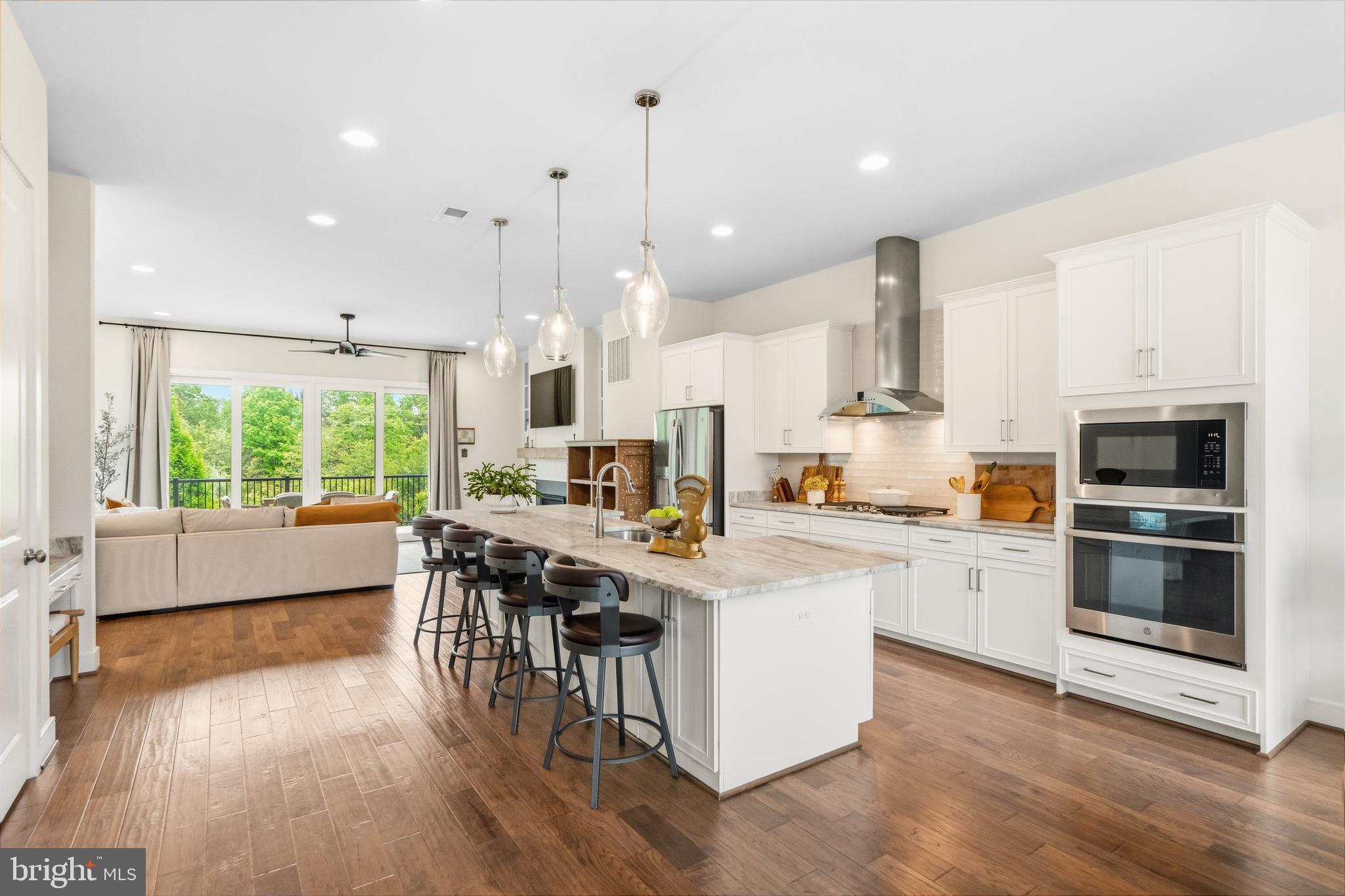 23070 SULLIVANS COVE