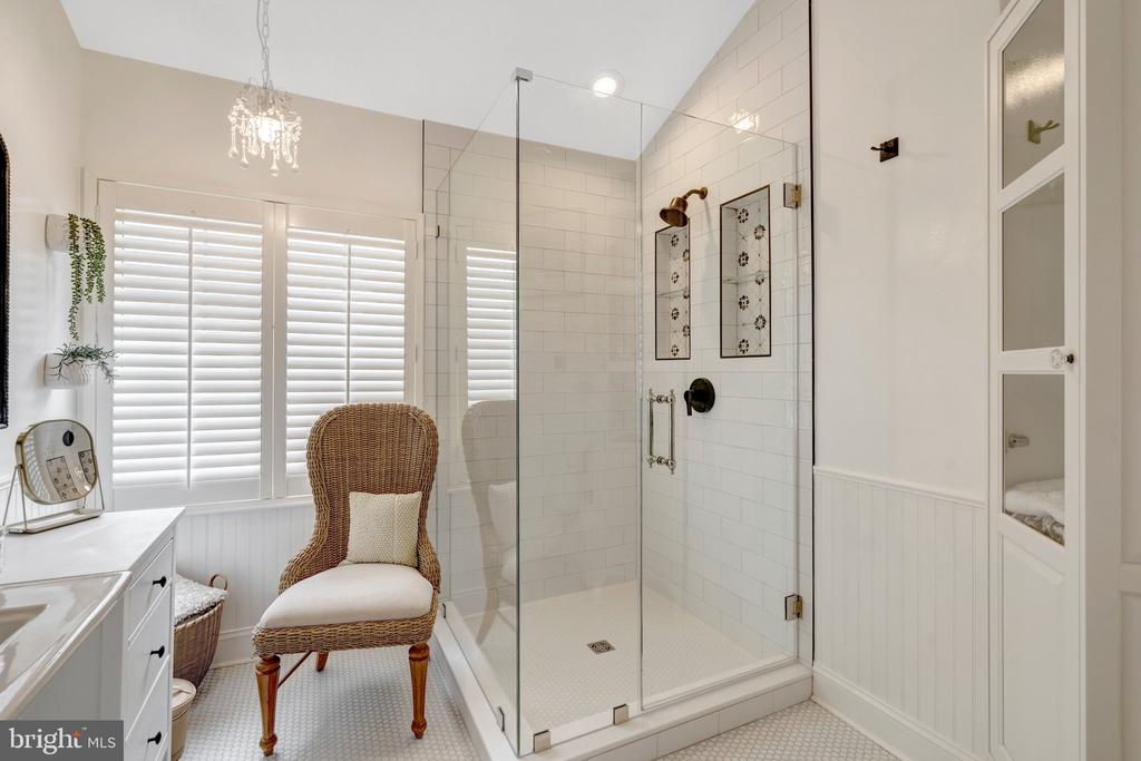 25484 HEATHFIELD CIRCLE