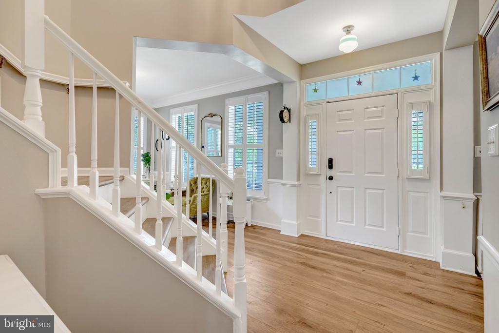 25484 HEATHFIELD CIRCLE