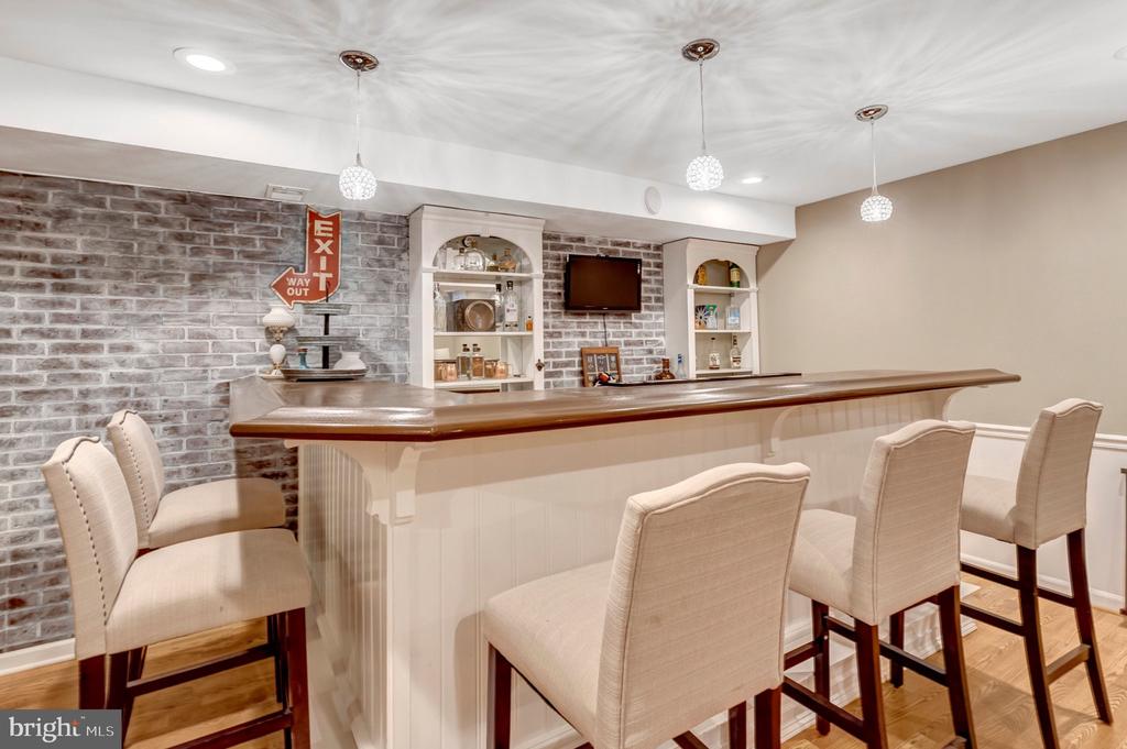 25484 HEATHFIELD CIRCLE