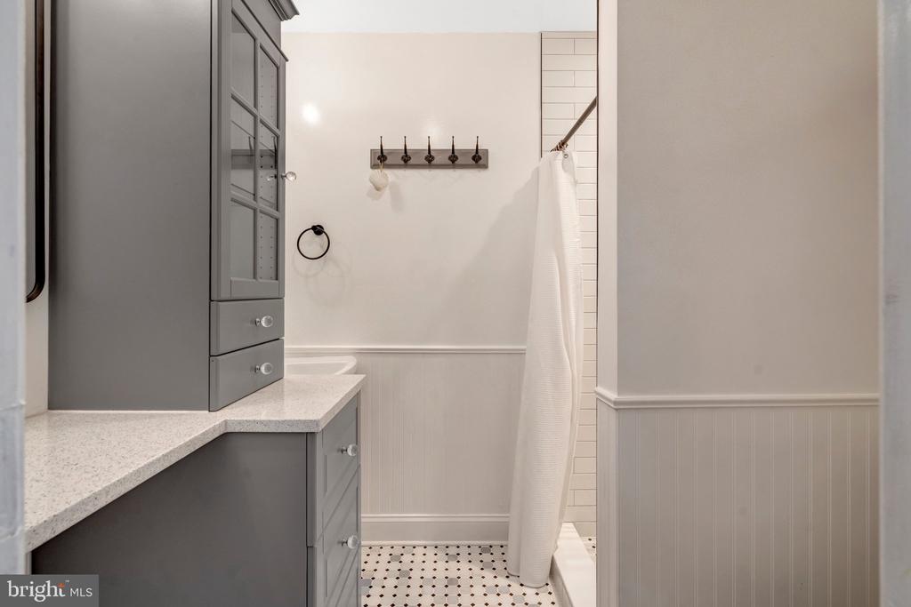 25484 HEATHFIELD CIRCLE