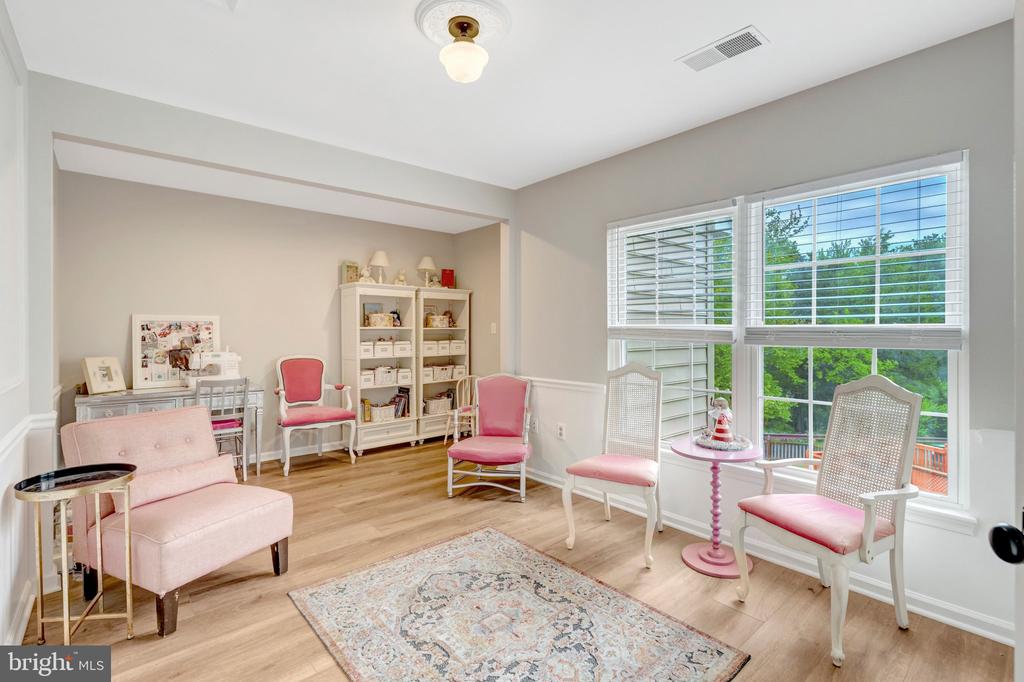 25484 HEATHFIELD CIRCLE