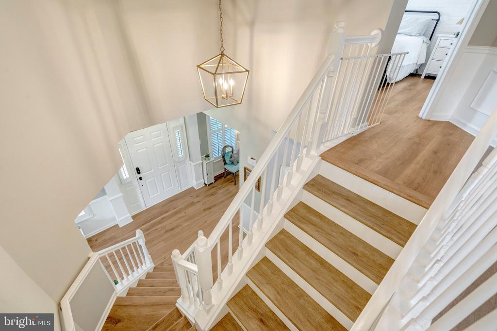 25484 HEATHFIELD CIRCLE