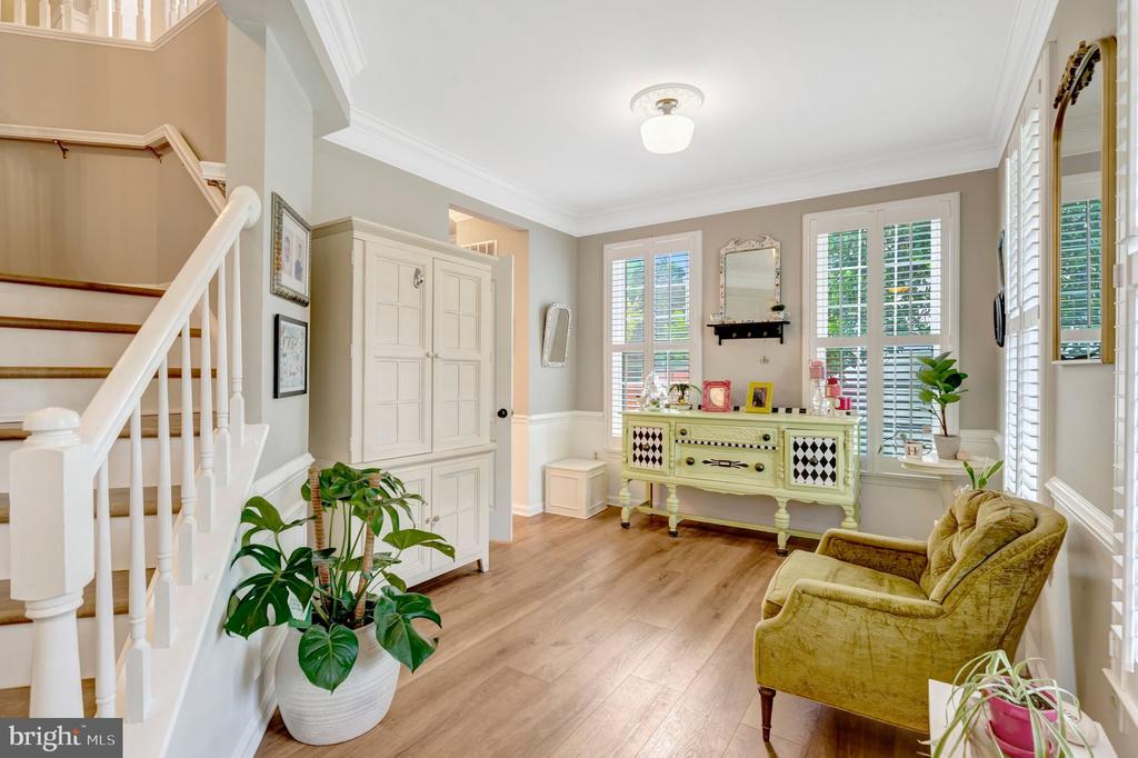 25484 HEATHFIELD CIRCLE