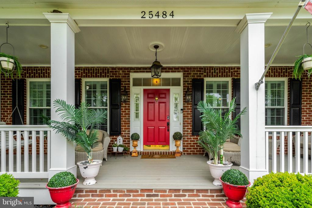 25484 HEATHFIELD CIRCLE
