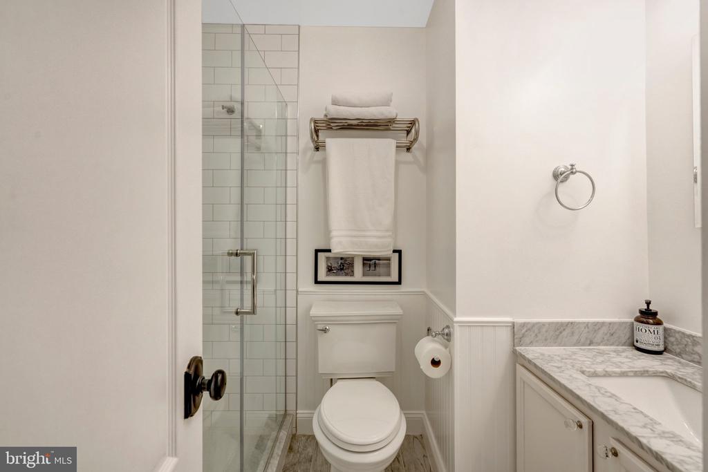 25484 HEATHFIELD CIRCLE