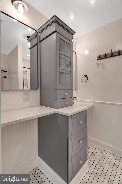 25484 HEATHFIELD CIRCLE