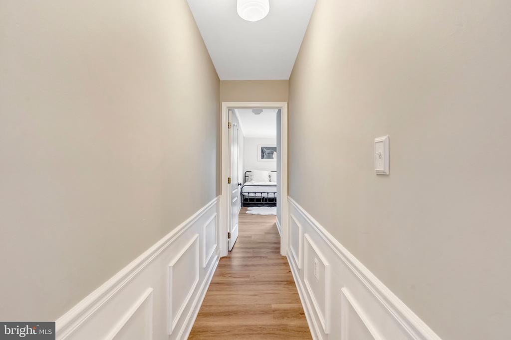 25484 HEATHFIELD CIRCLE