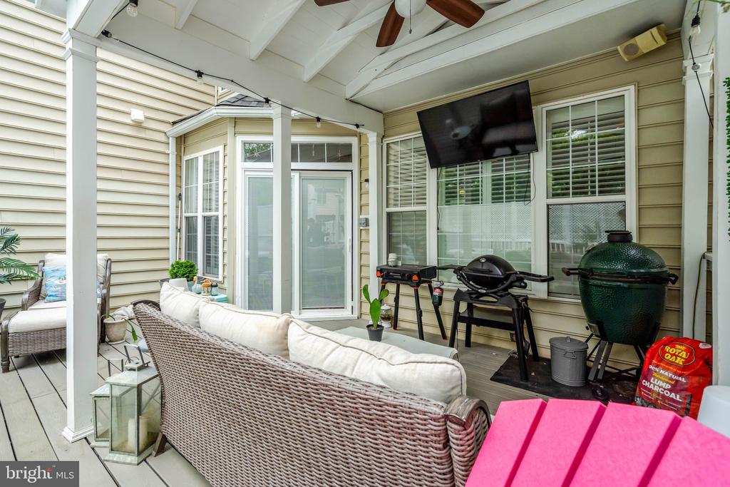 25484 HEATHFIELD CIRCLE