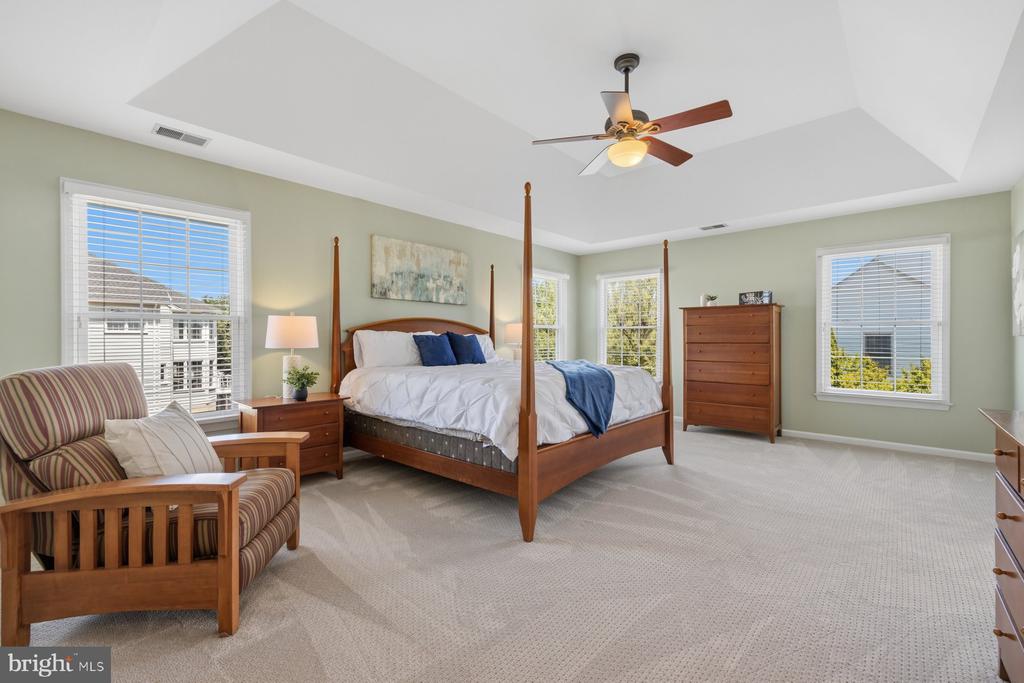 21930 BELLAIR COURT