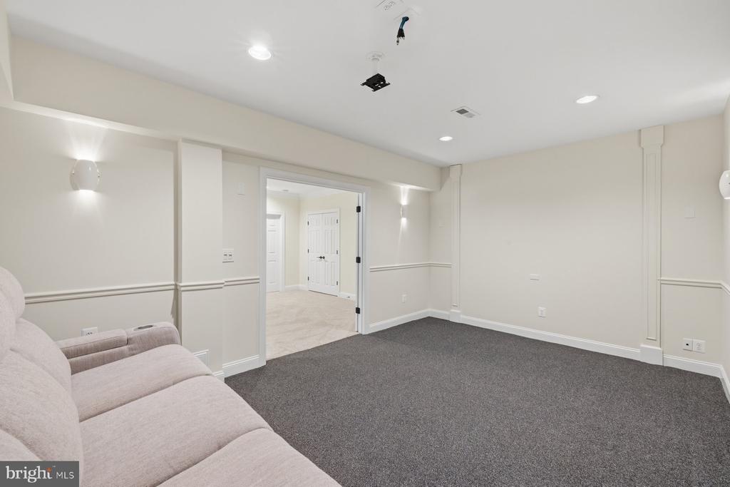 21930 BELLAIR COURT