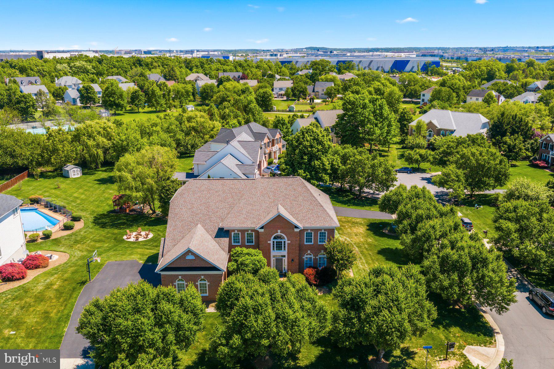 21930 BELLAIR COURT