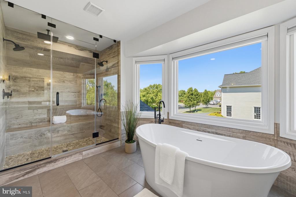 21930 BELLAIR COURT