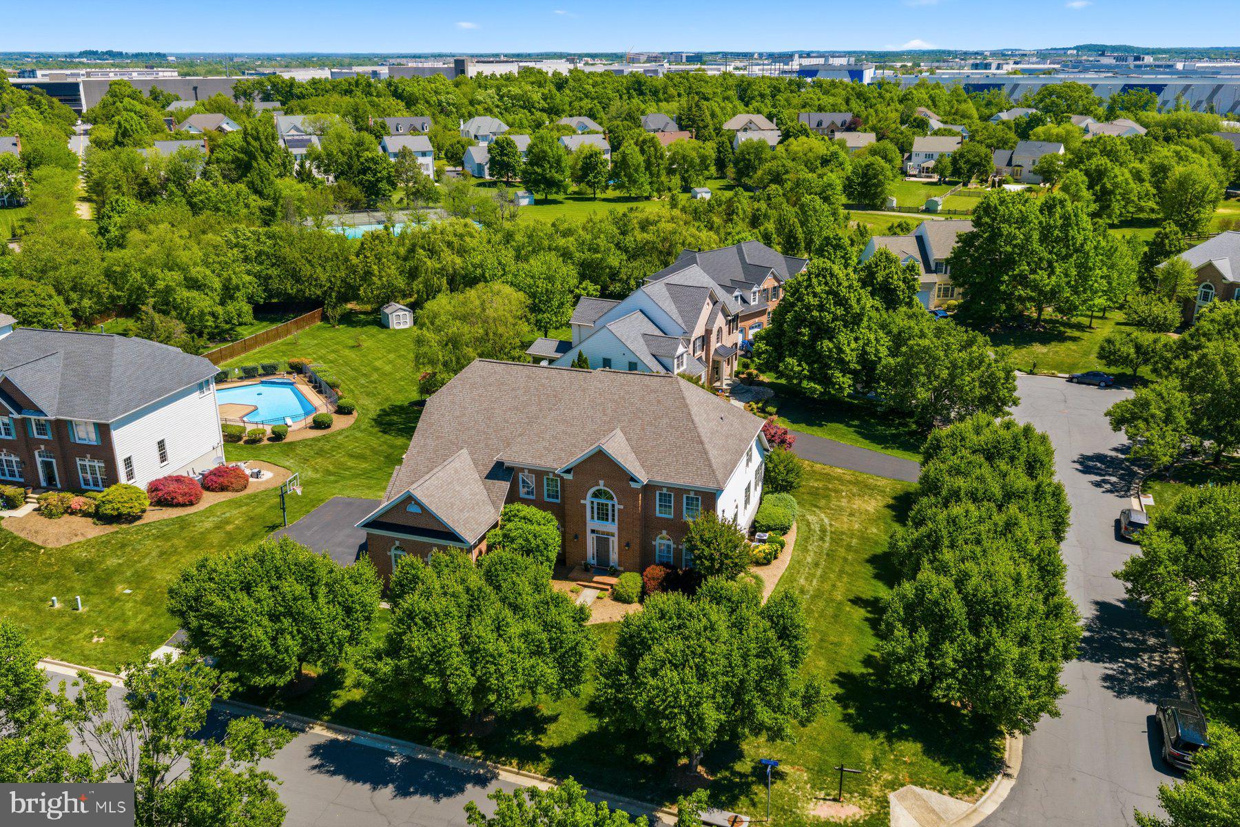 21930 BELLAIR COURT