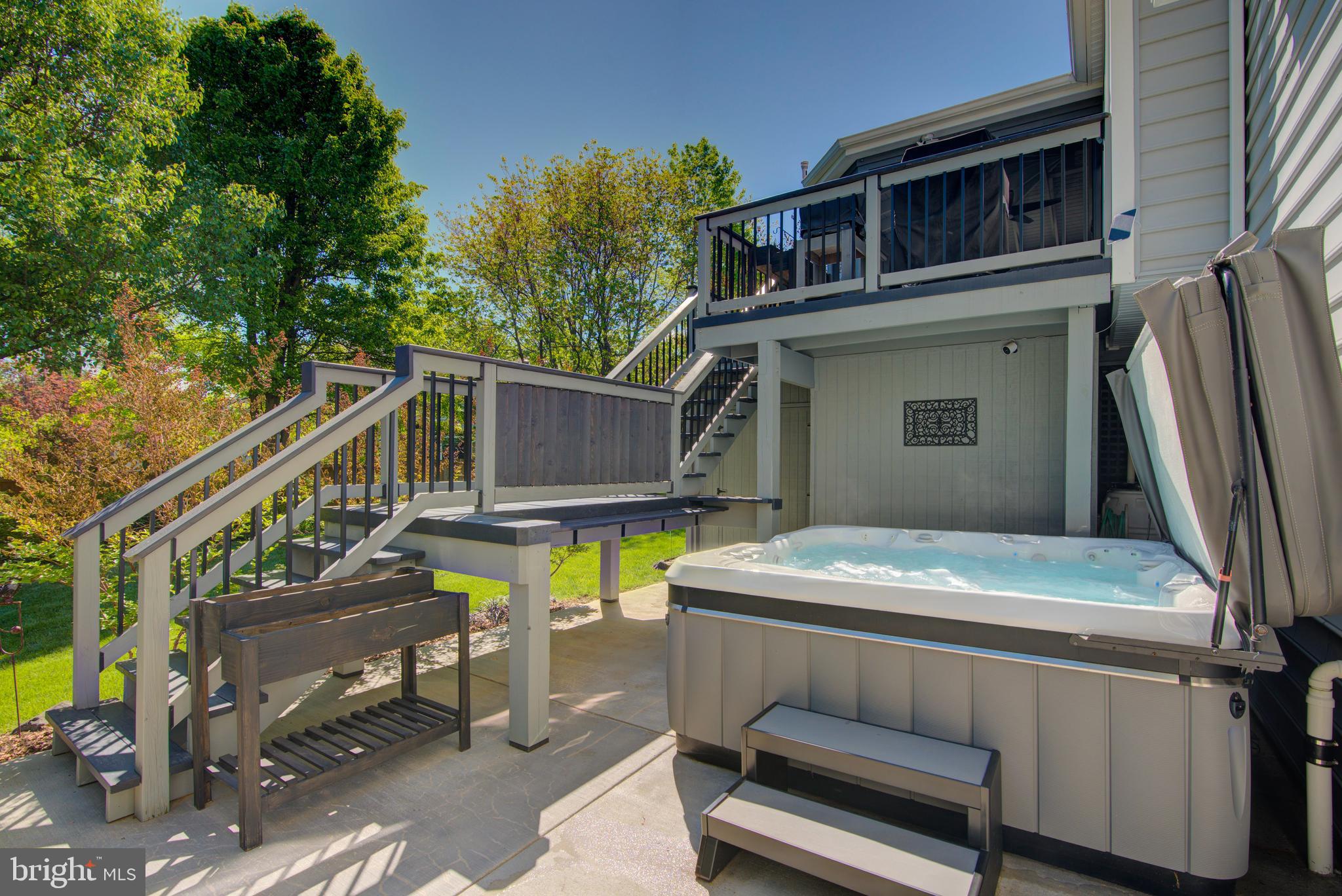 106 BETHAL COURT SW