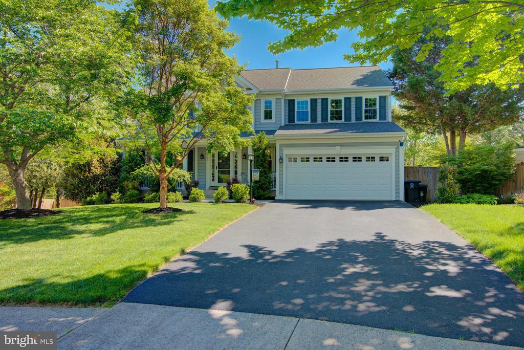 106 BETHAL COURT SW