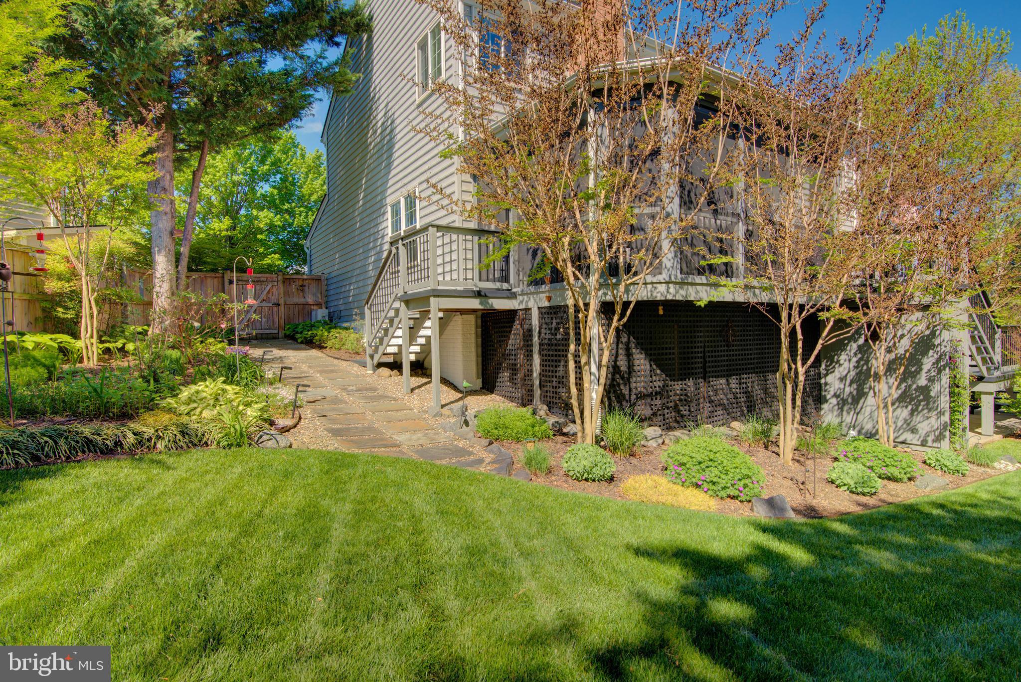 106 BETHAL COURT SW