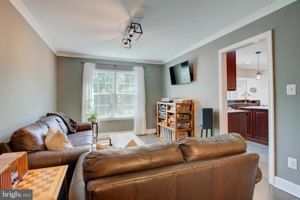106 BETHAL COURT SW