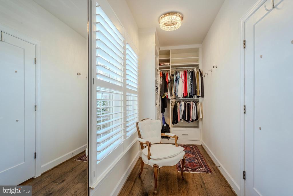 42863 BEAVER CROSSING SQUARE