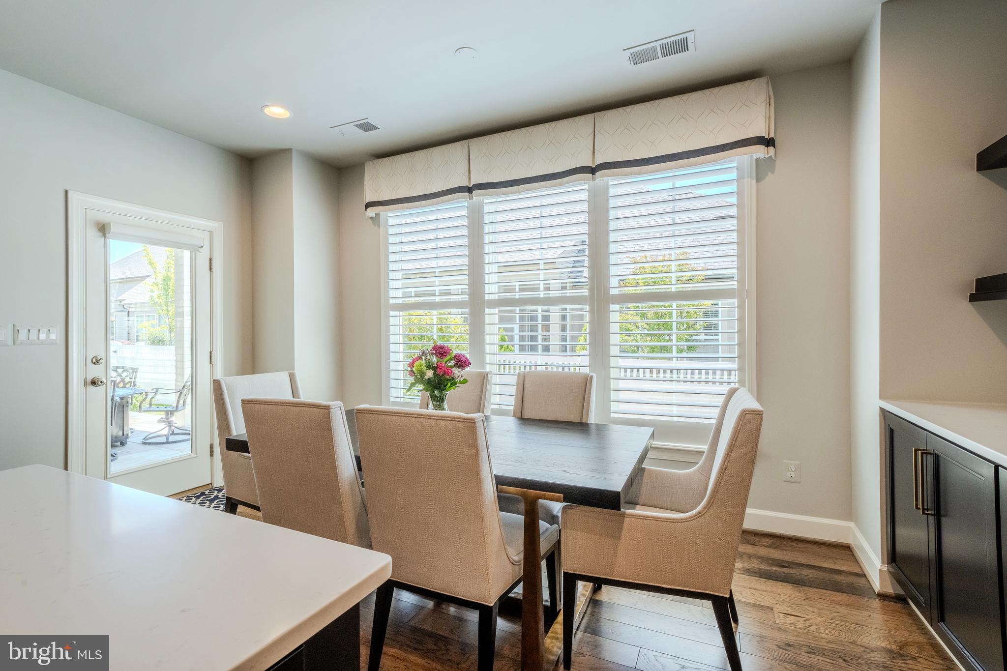 42863 BEAVER CROSSING SQUARE