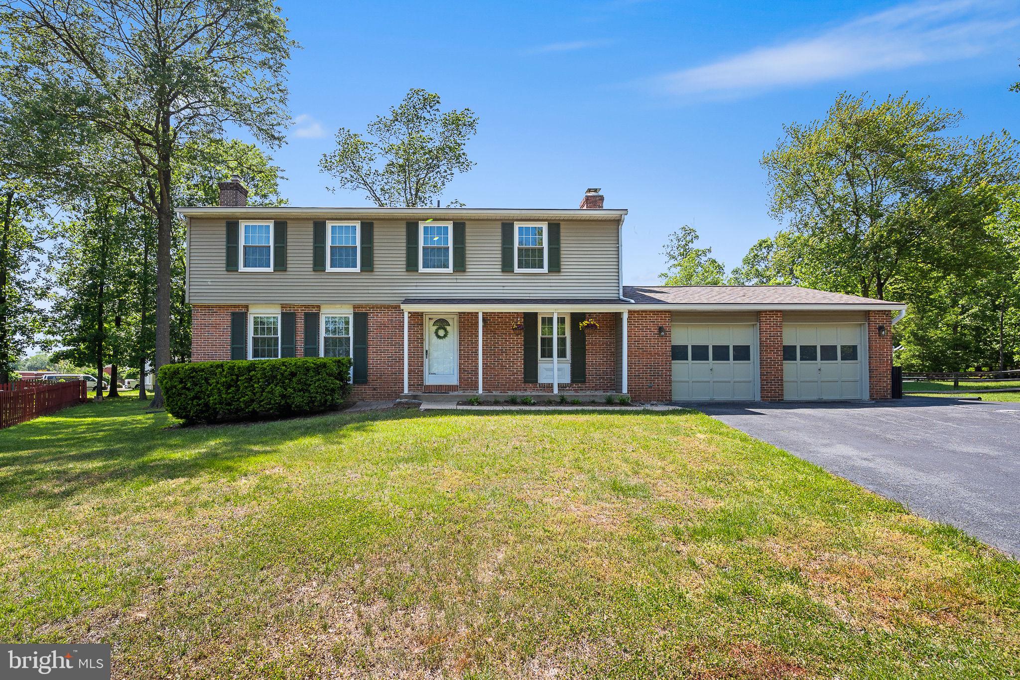 104 DEERWOOD COURT