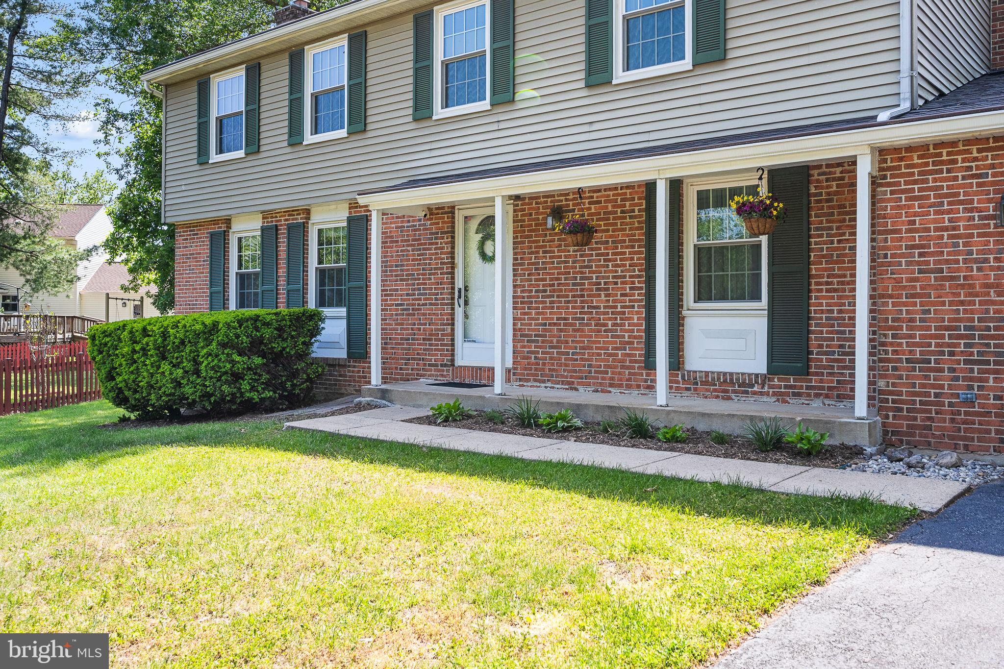 104 DEERWOOD COURT