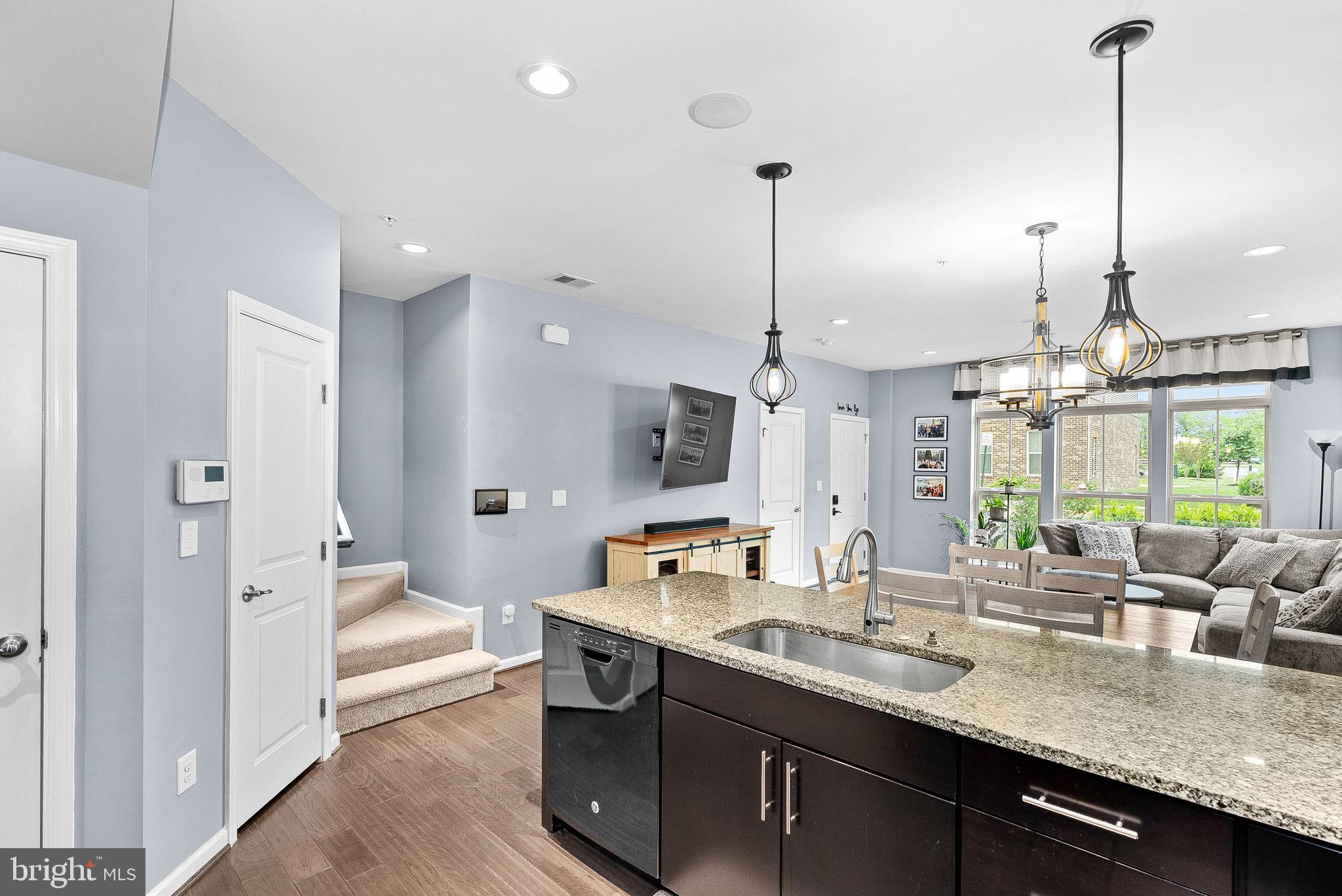 25284 GRAY POPLAR TERRACE