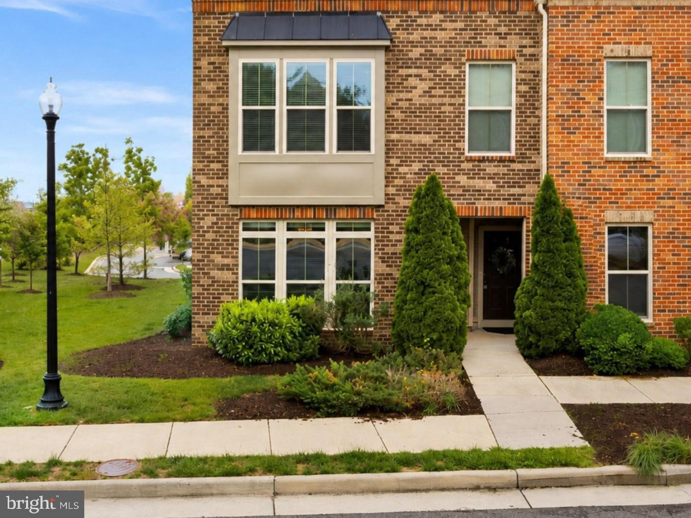 25284 GRAY POPLAR TERRACE
