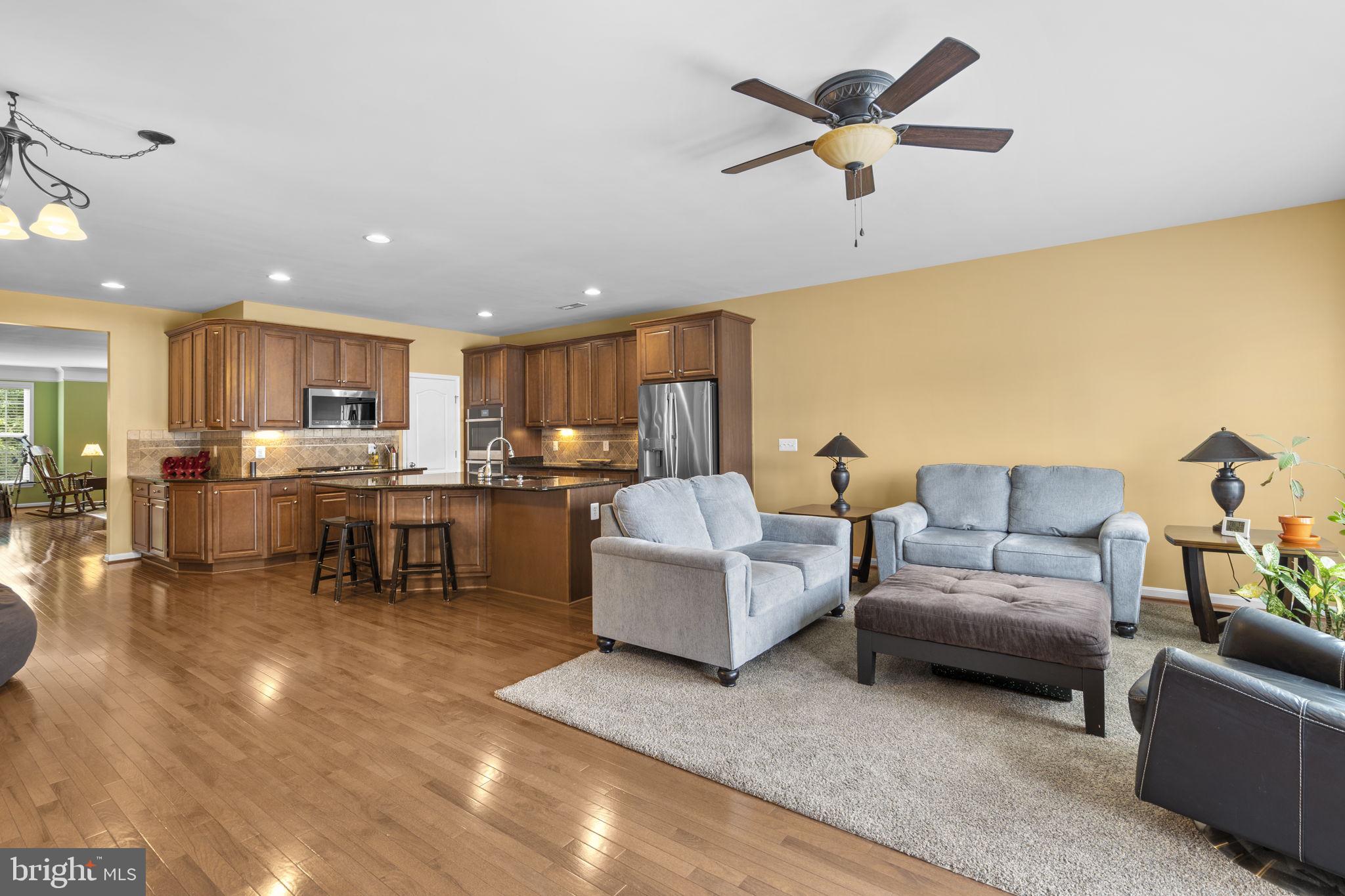 43682 CHICACOAN CREEK SQUARE