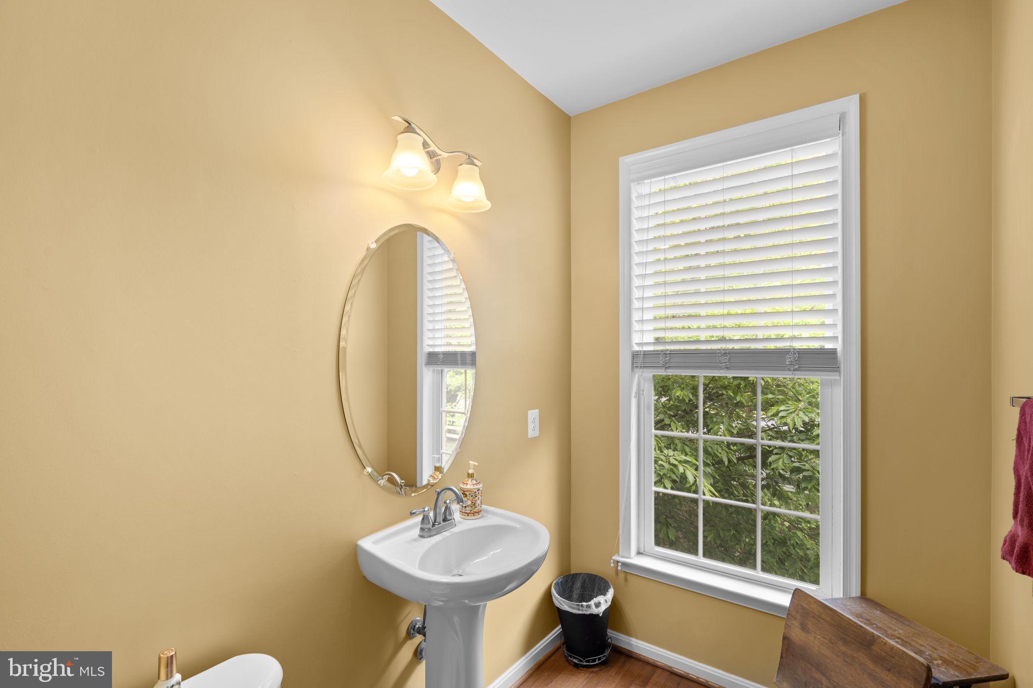 43682 CHICACOAN CREEK SQUARE