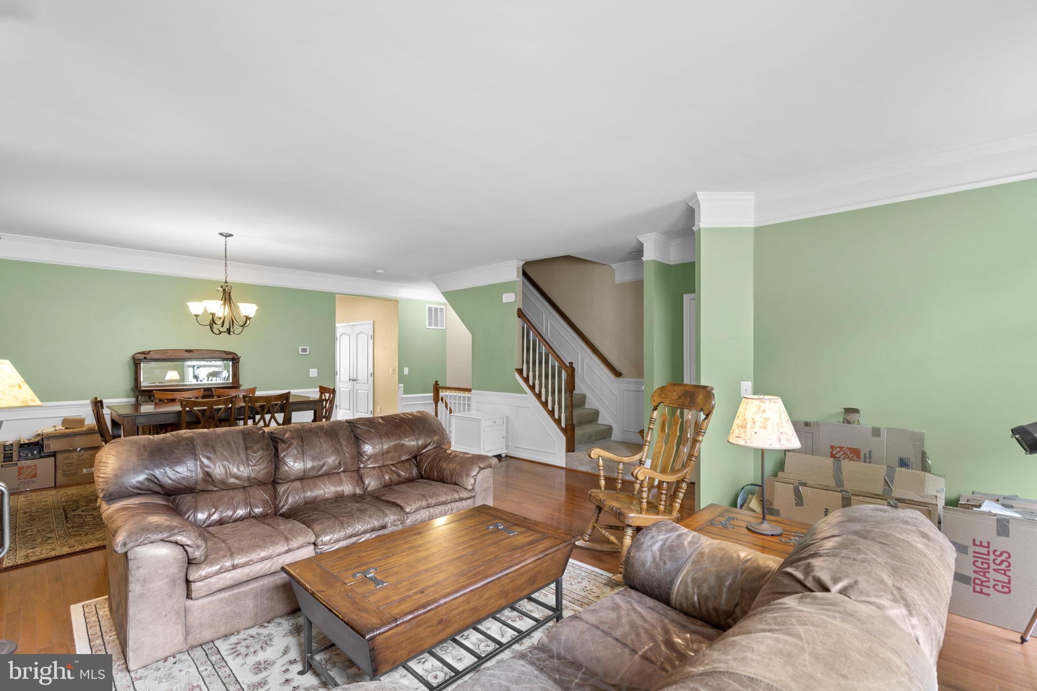 43682 CHICACOAN CREEK SQUARE