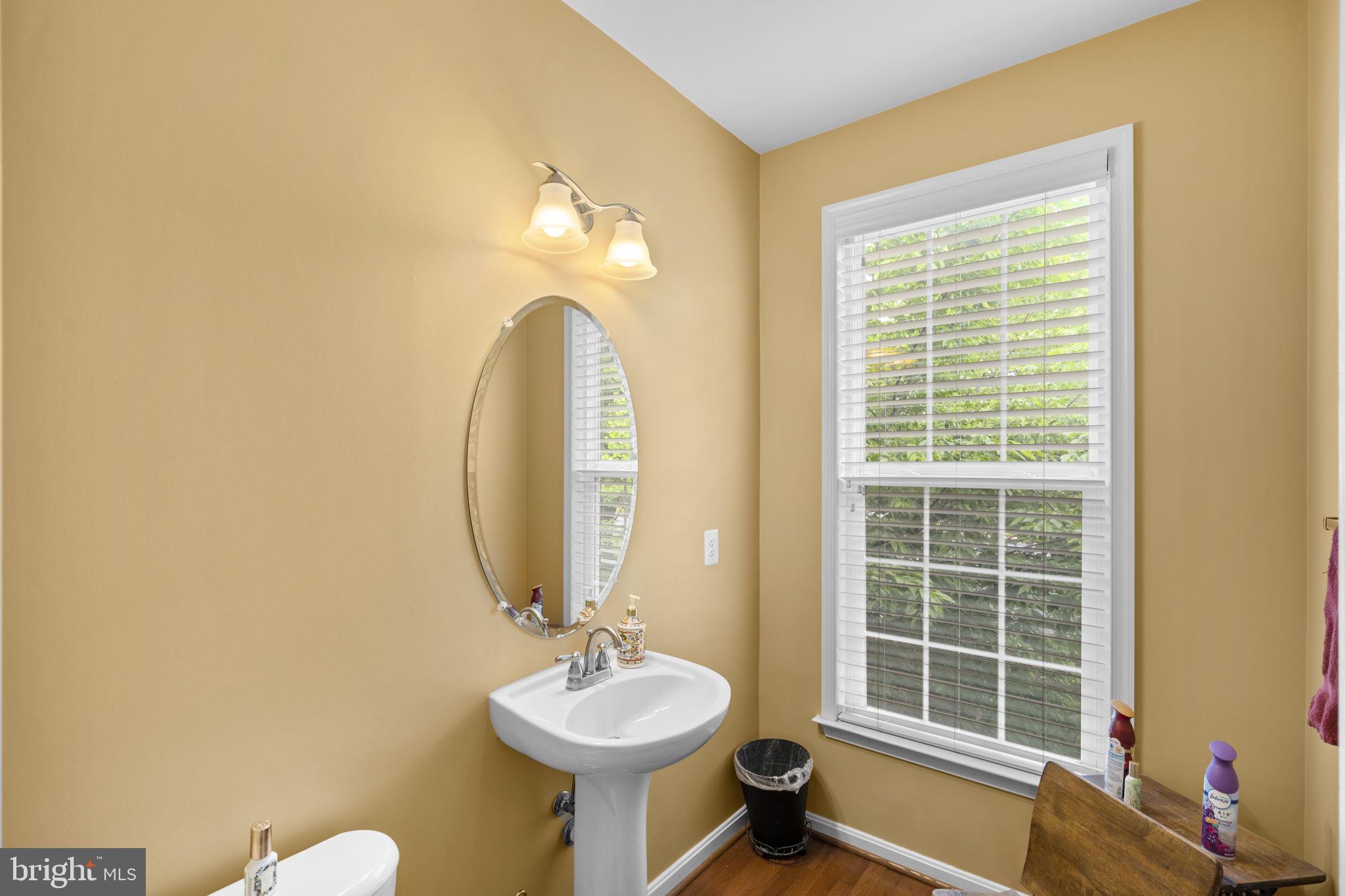 43682 CHICACOAN CREEK SQUARE