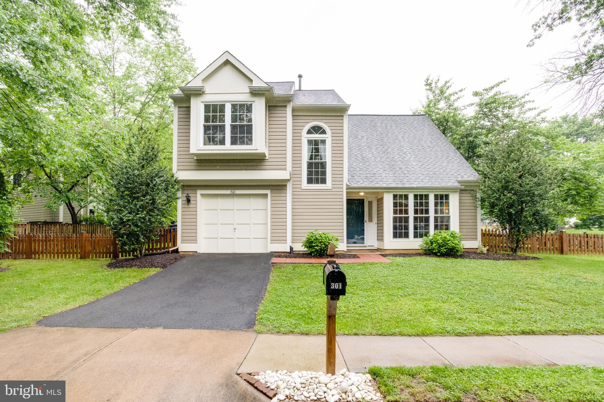 301 DEERPATH AVENUE SW
