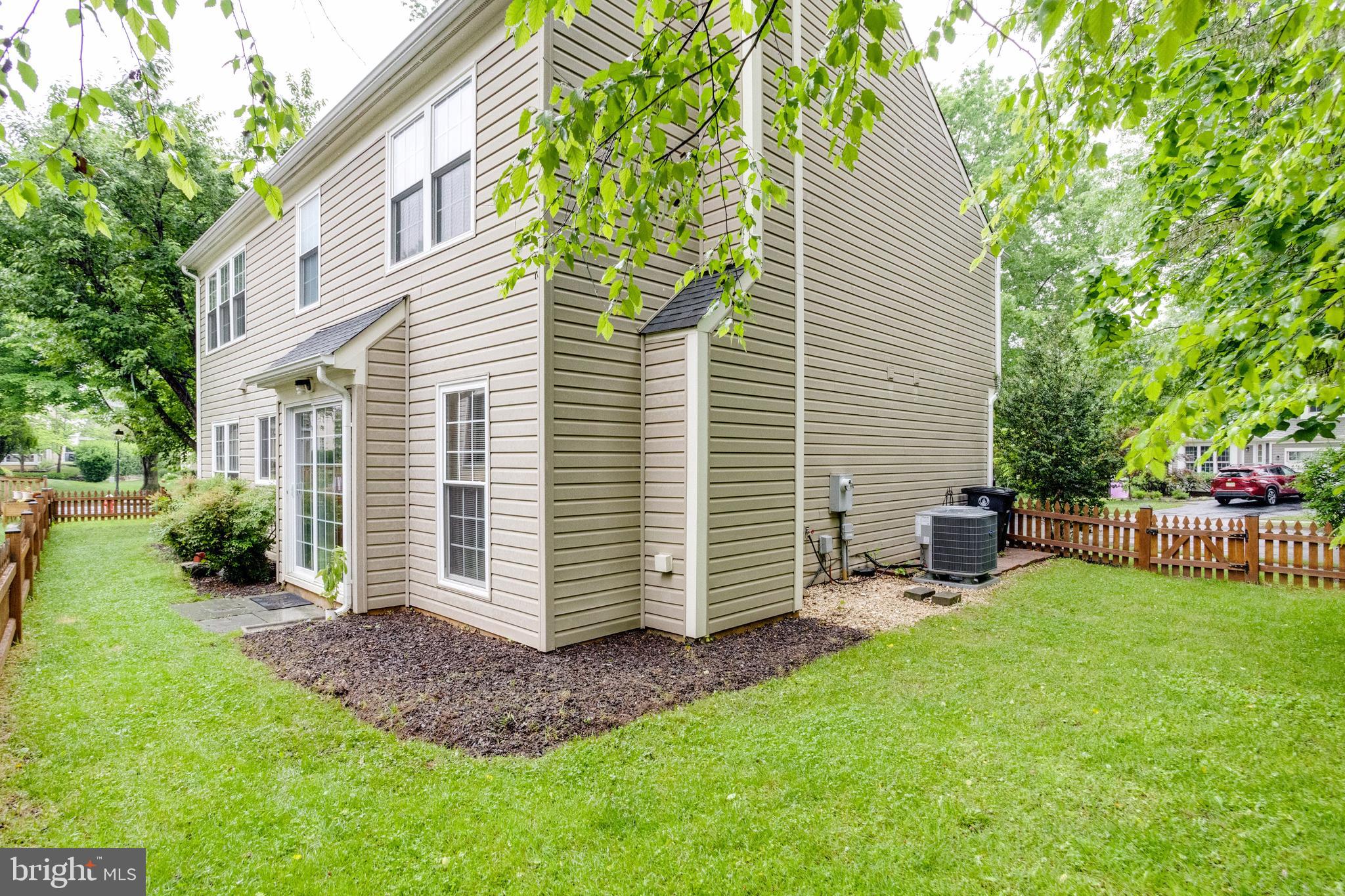 301 DEERPATH AVENUE SW