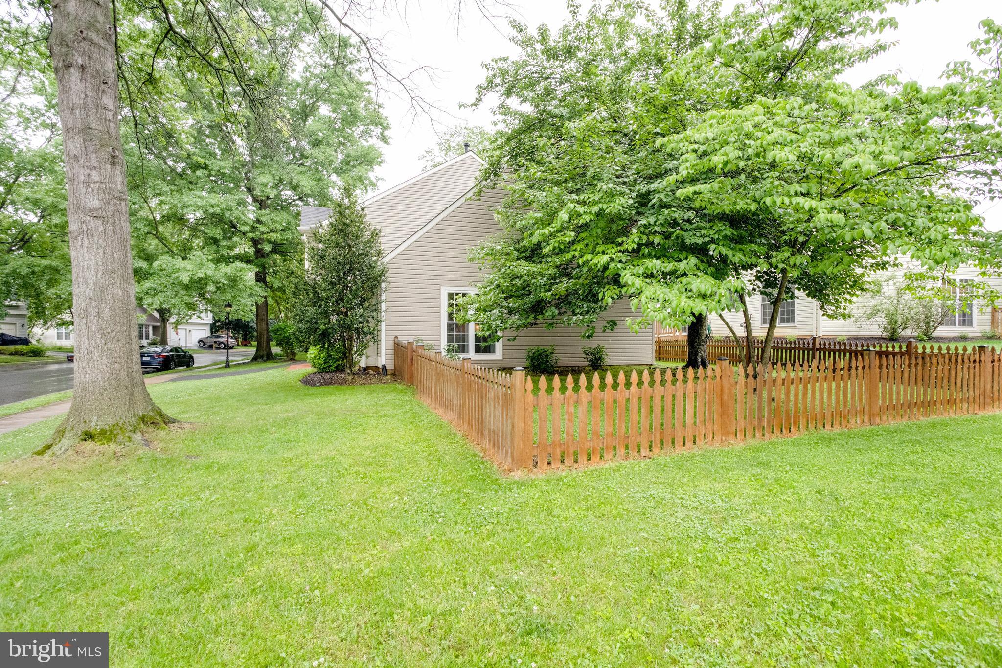 301 DEERPATH AVENUE SW