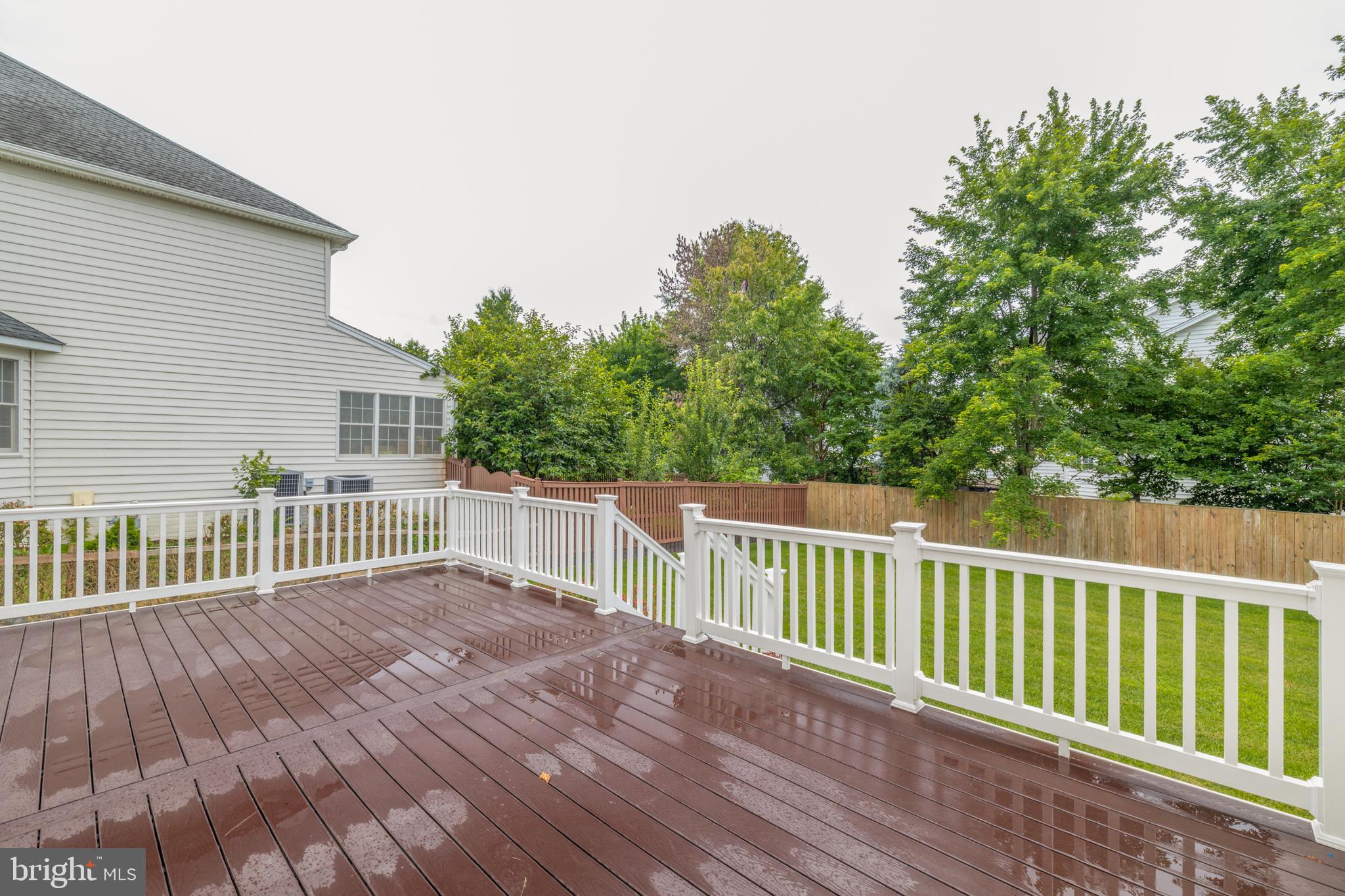 22829 QUEENSBRIDGE DRIVE