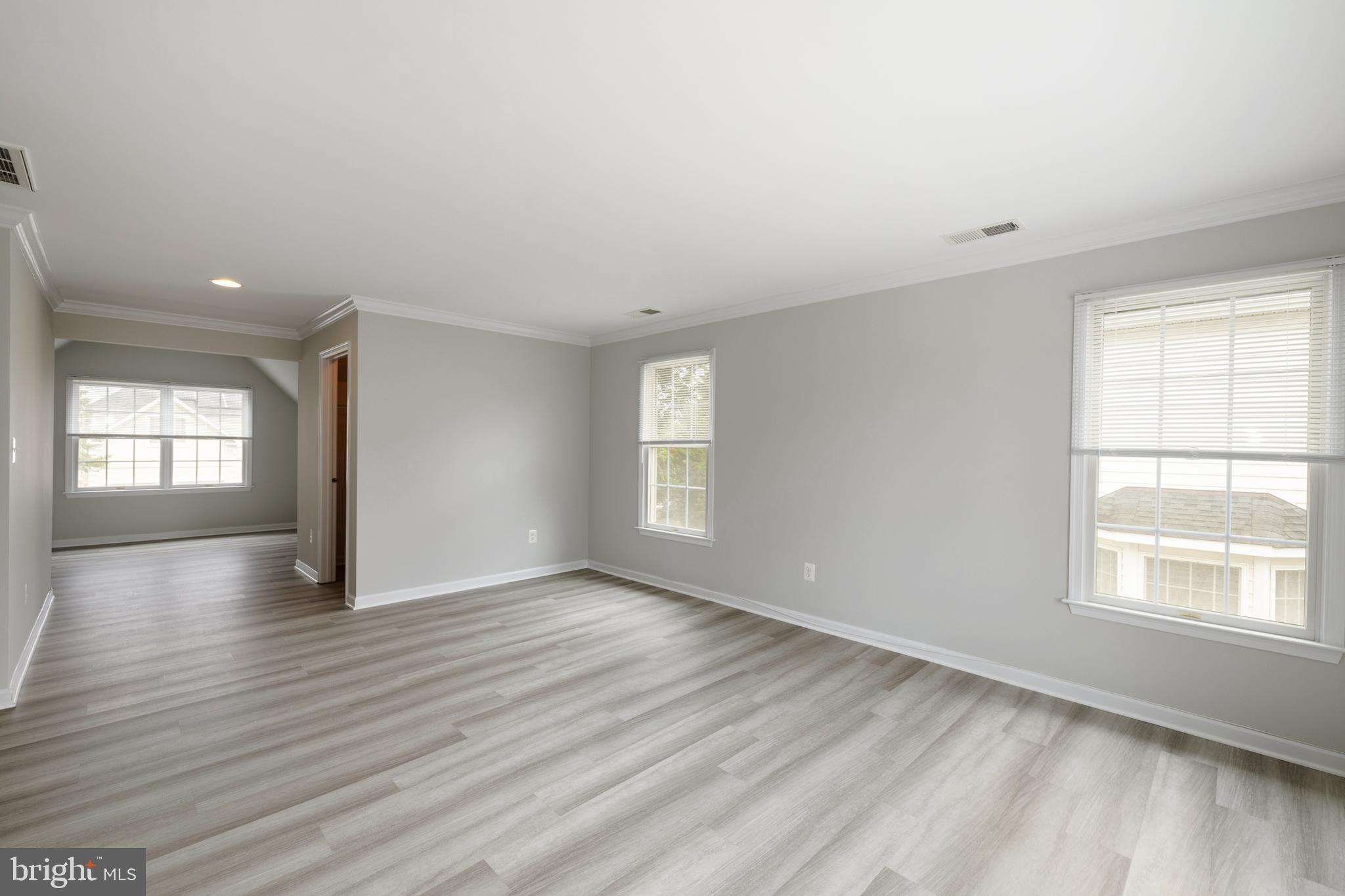 22829 QUEENSBRIDGE DRIVE