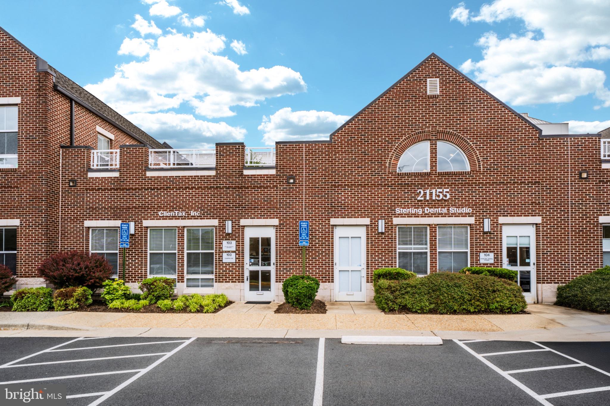 21155 WHITFIELD PLACE 103