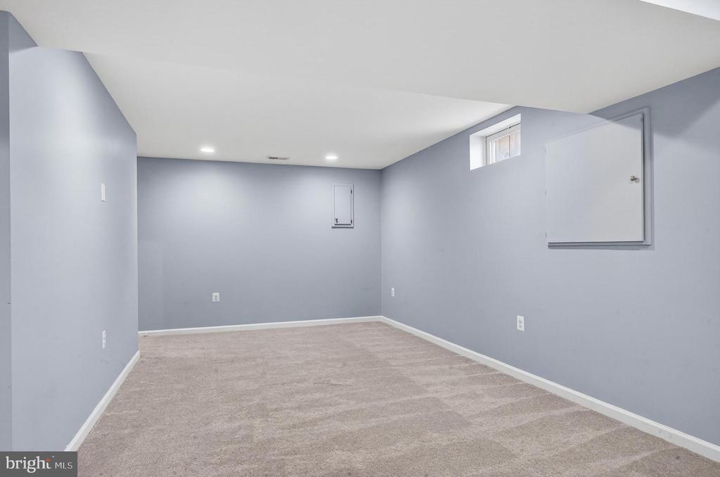 413 CROSMAN COURT
