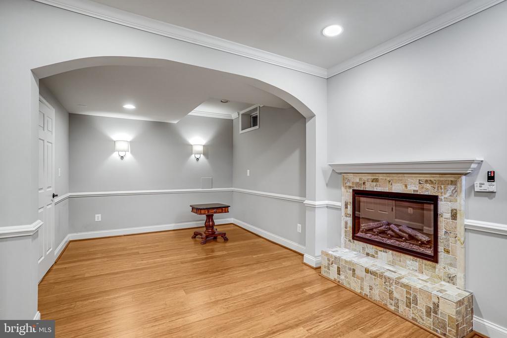 19930 MIZNER TERRACE