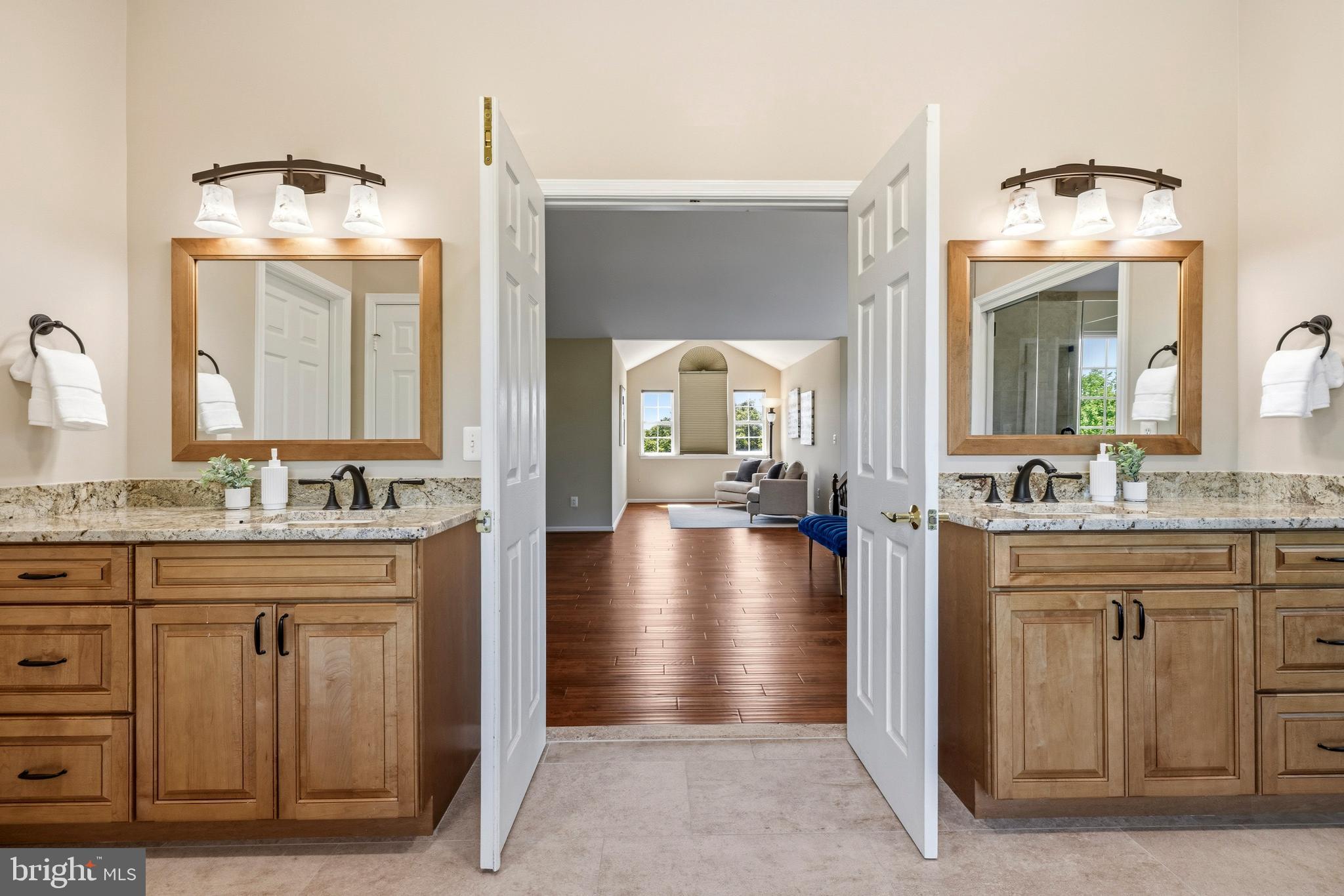 21916 BELLAIR COURT