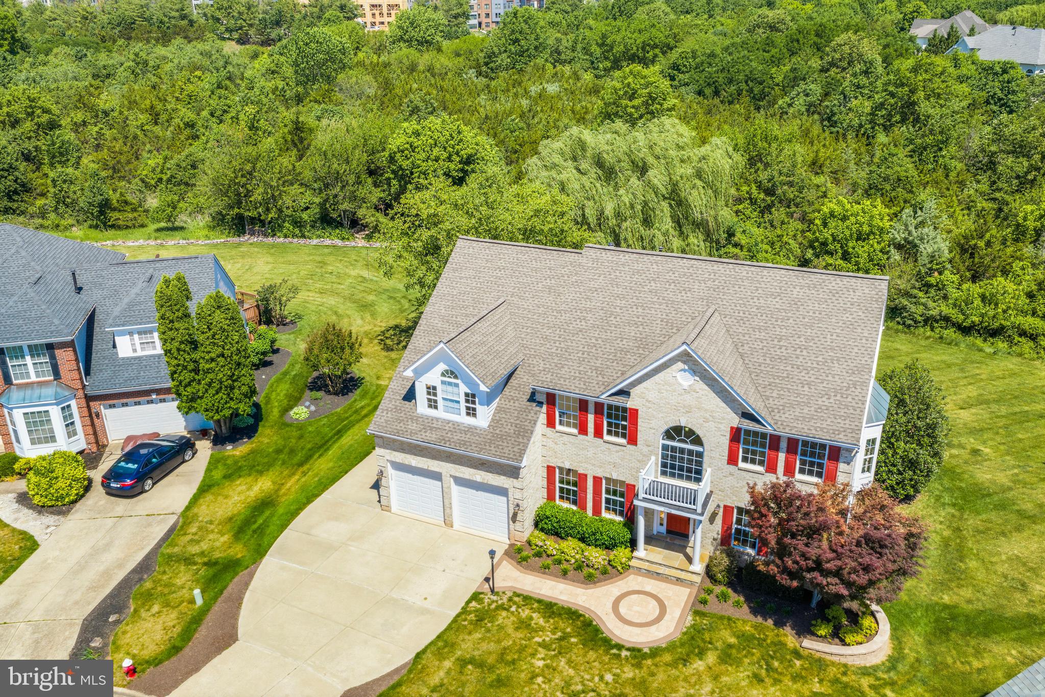 21916 BELLAIR COURT