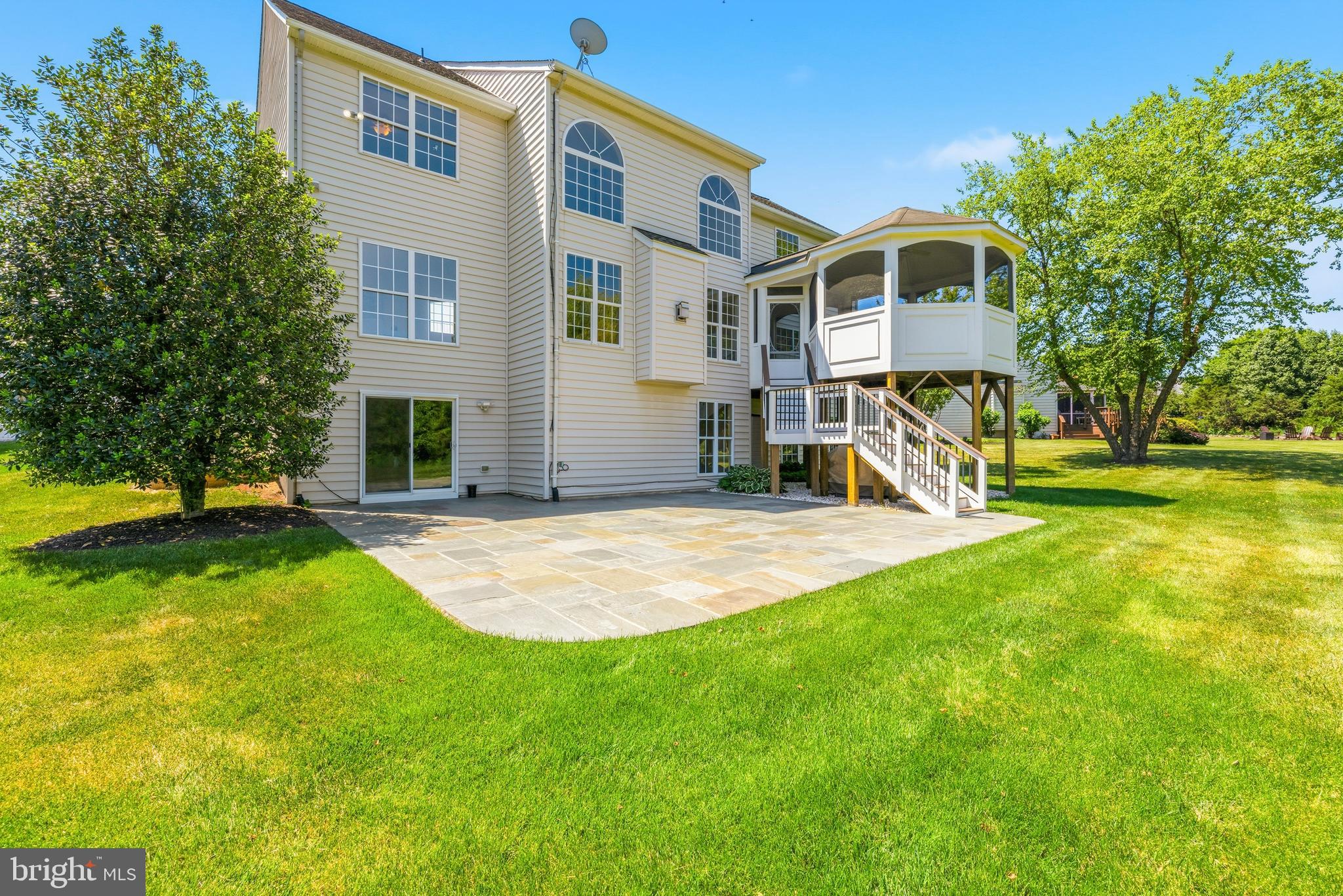 21916 BELLAIR COURT