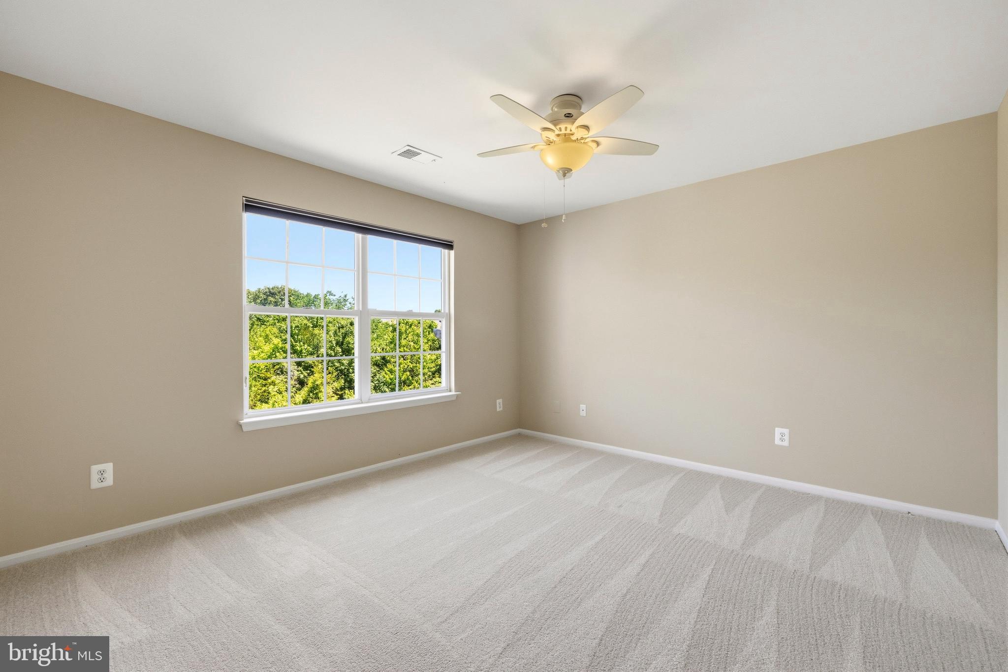 21916 BELLAIR COURT