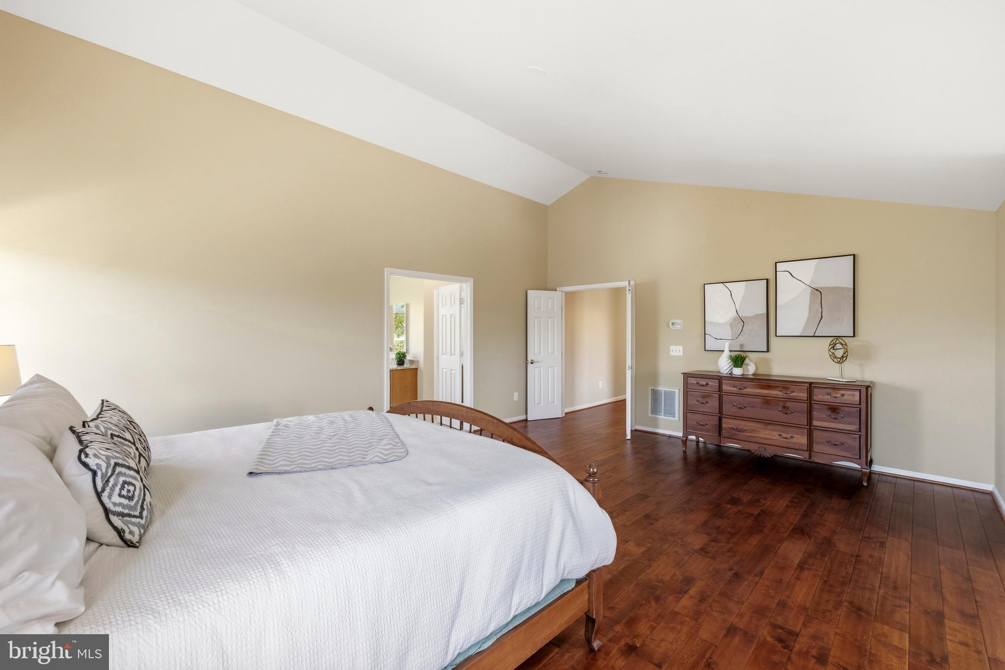 21916 BELLAIR COURT