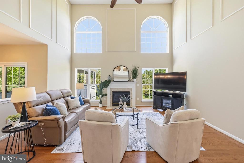 21916 BELLAIR COURT
