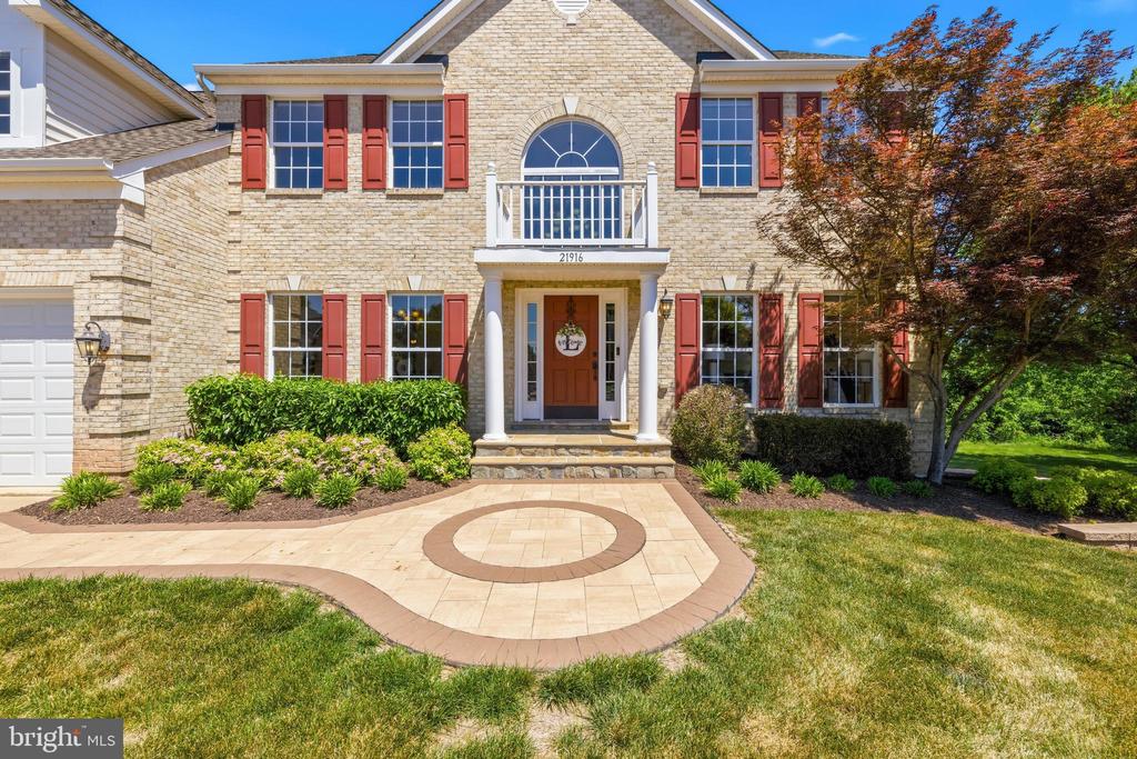 21916 BELLAIR COURT