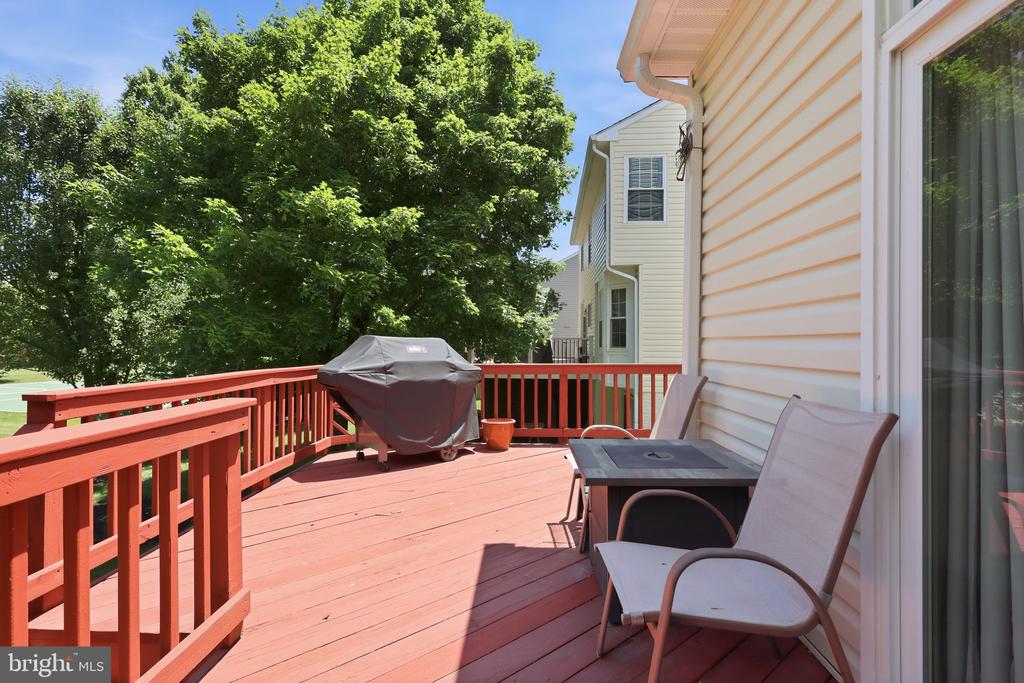 204 GRAFTON WAY NE
