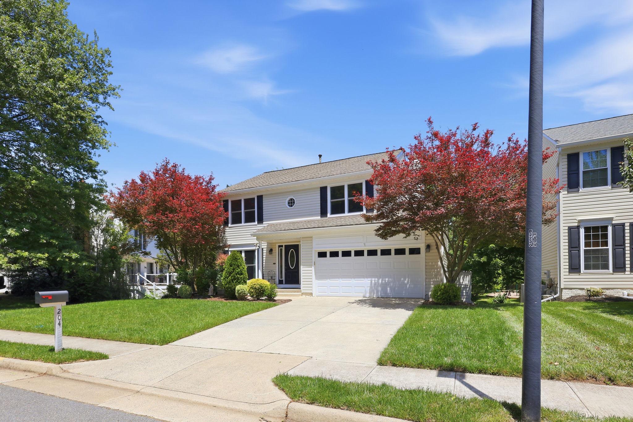 204 GRAFTON WAY NE