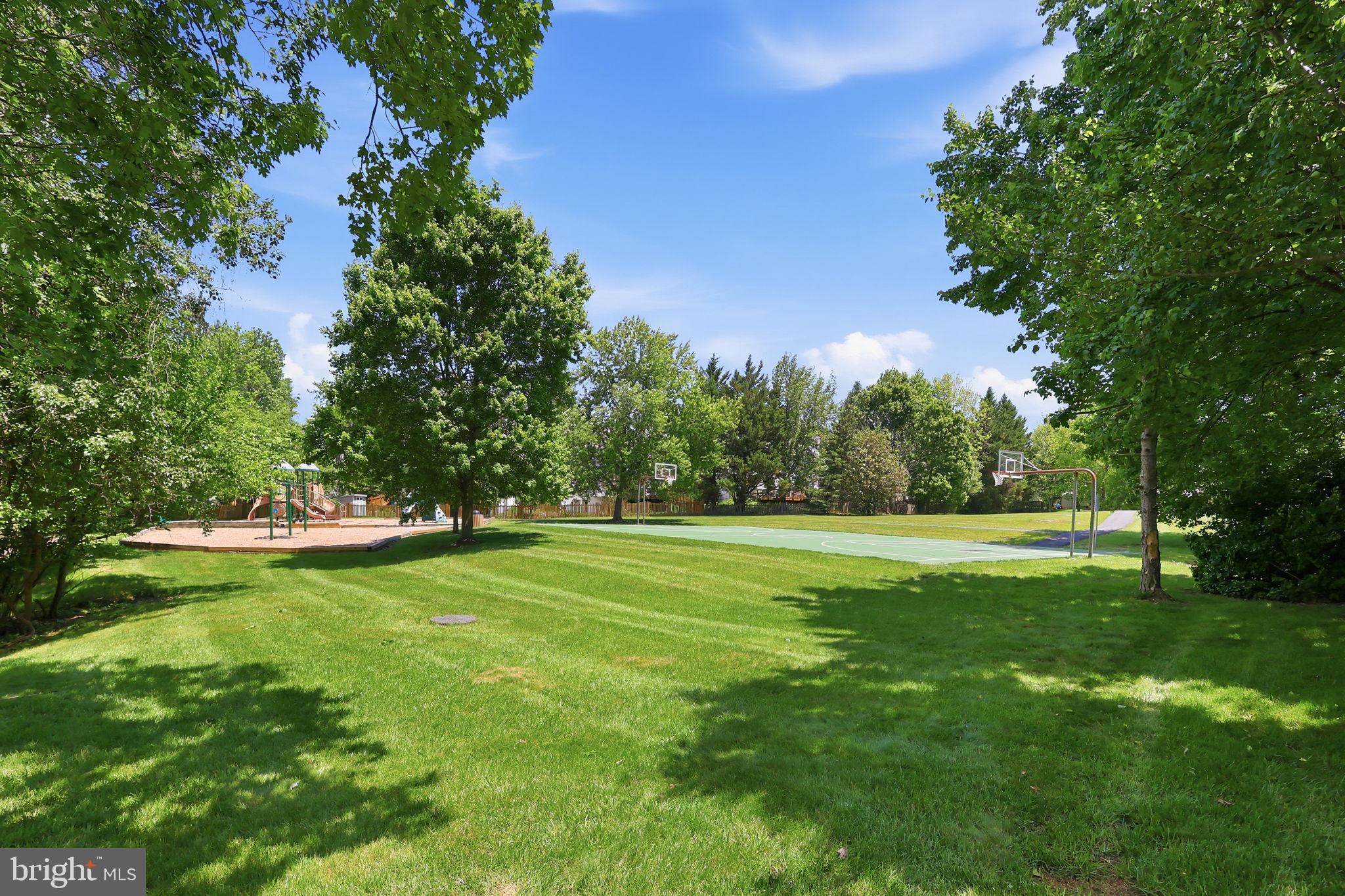 204 GRAFTON WAY NE